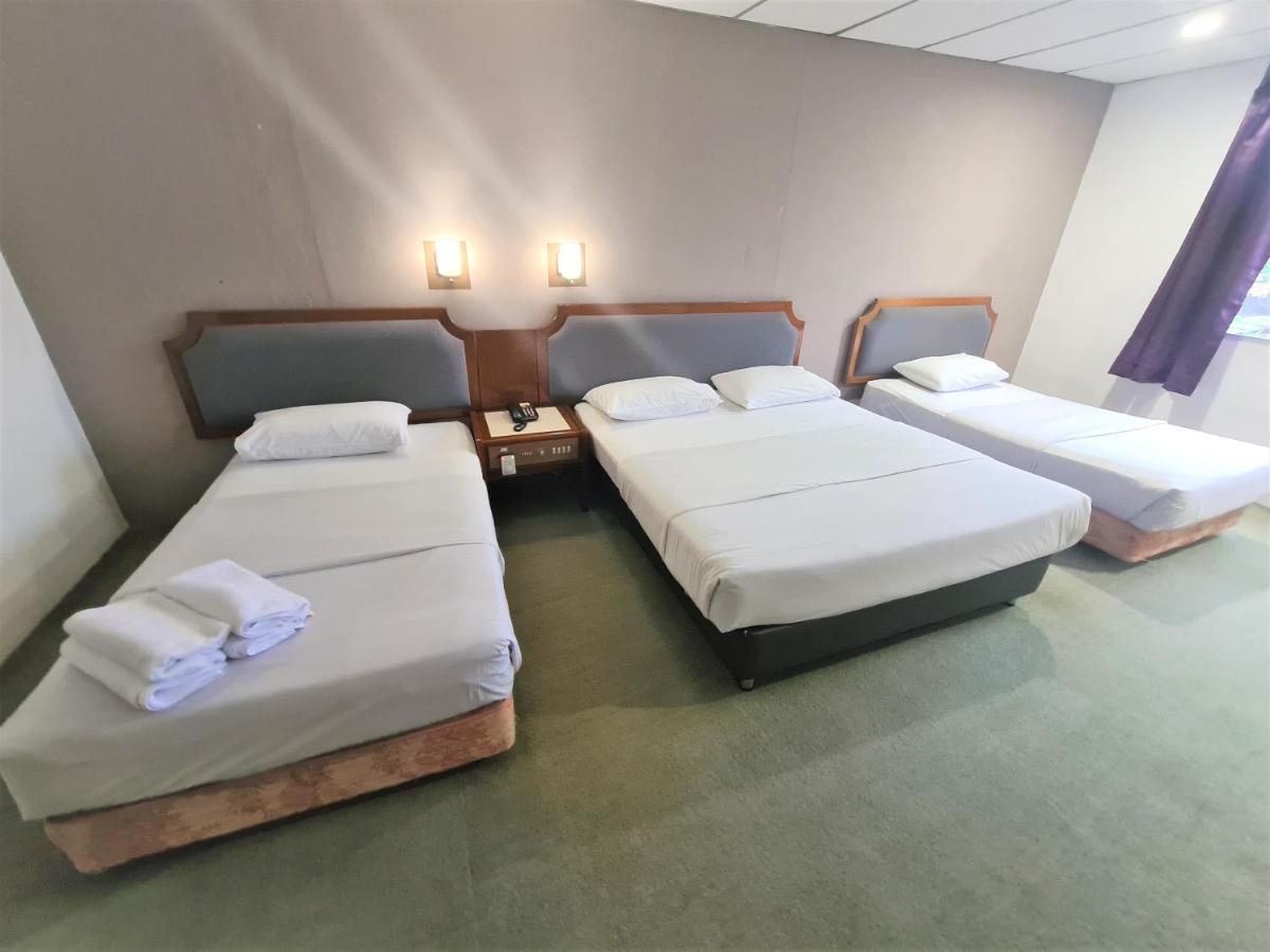 Anika Inn - Keluang Eksteriør bilde
